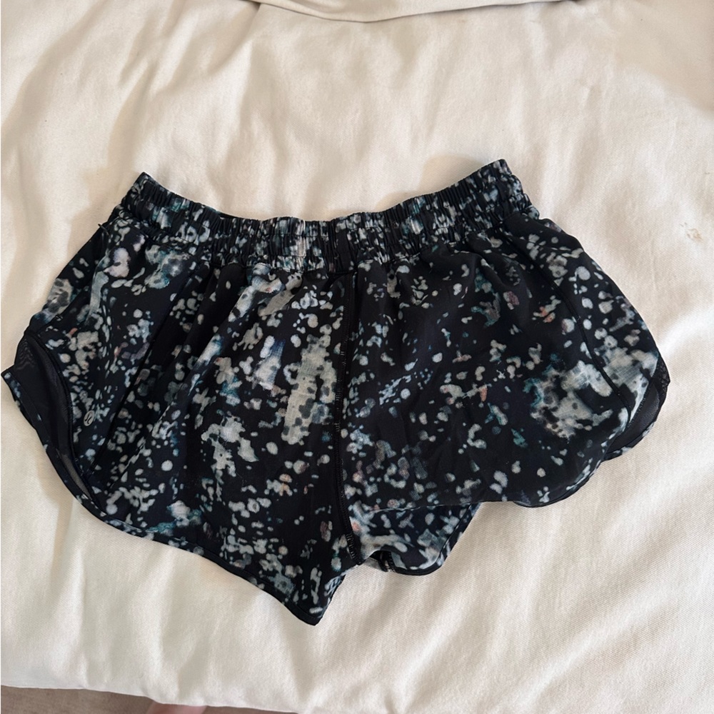 Lululemon Hotta hot 2.5 shorts